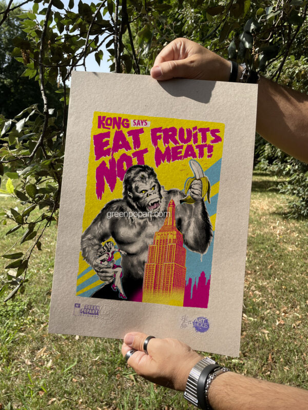 Pop-Art Print, Poster, Kong eats fruit not meat, Activism, Animal Rights, Animal Love, Veganism, Vegan, Movie Poster, Humor, plant based, Antispecism, Antispecismo, Vegan Gifts, 50s